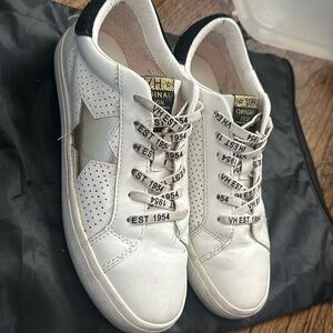 Vintage Havana Sneakers